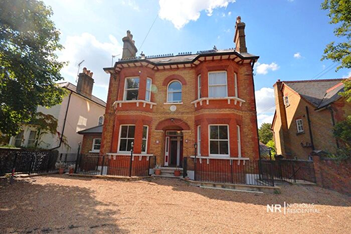 4 Bedroom Flat To Rent In Worple Road, Epsom, Surrey., KT18