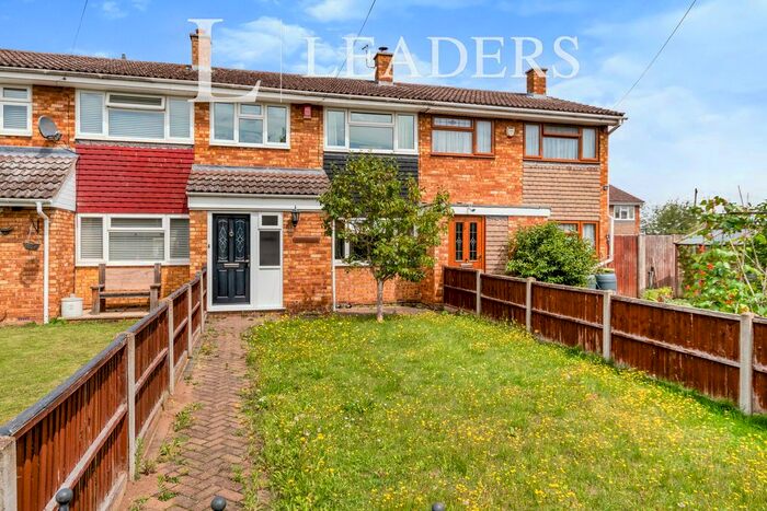 3 Bedroom Terraced House To Rent In Rookery Walk, Clifton, SG17