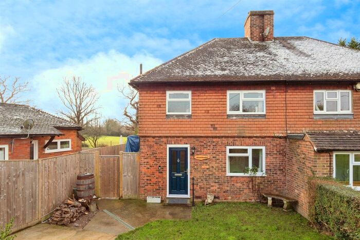 3 Bedroom Semi-Detached House For Sale In ., Mark Cross, Crowborough, TN6