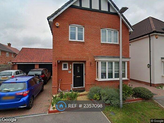 4 Bedroom Detached House To Rent In Bakers Place, Woodley, Reading, RG5