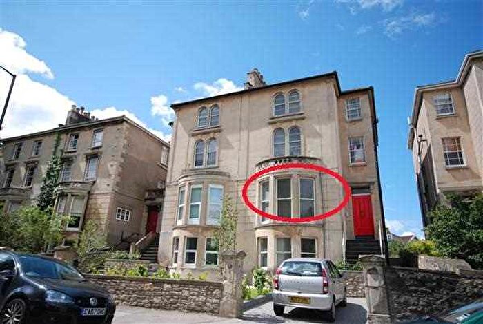2 Bedroom Apartment To Rent In Hall Floor Flat, Cotham Grove, BS6