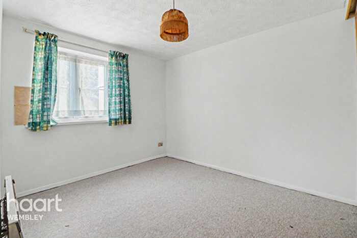 2 Bedroom Flat For Sale In Alperton, HA0