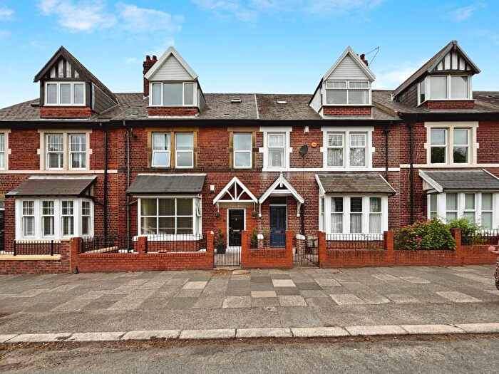 5 Bedroom Terraced House For Sale In Station Road, Forest Hall, Newcastle Upon Tyne, NE12