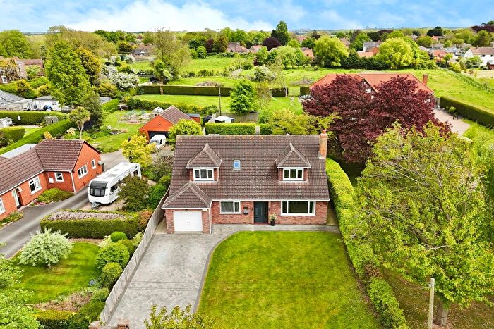 4 Bedroom Detached House For Sale In Ferry Road, Goxhill, DN19