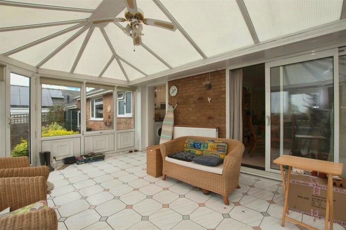 3 Bedroom Bungalow For Sale In Highfield Rise, Shrewton, Salisbury, SP3