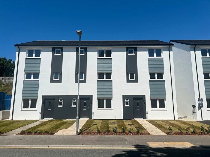 4 Bedroom Terraced House For Sale In Chaucer Way, Manadon, Plymouth, PL5