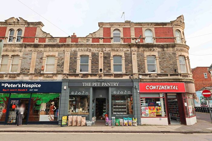 1 Bedroom Flat For Sale In Old Church Road, Clevedon, BS21