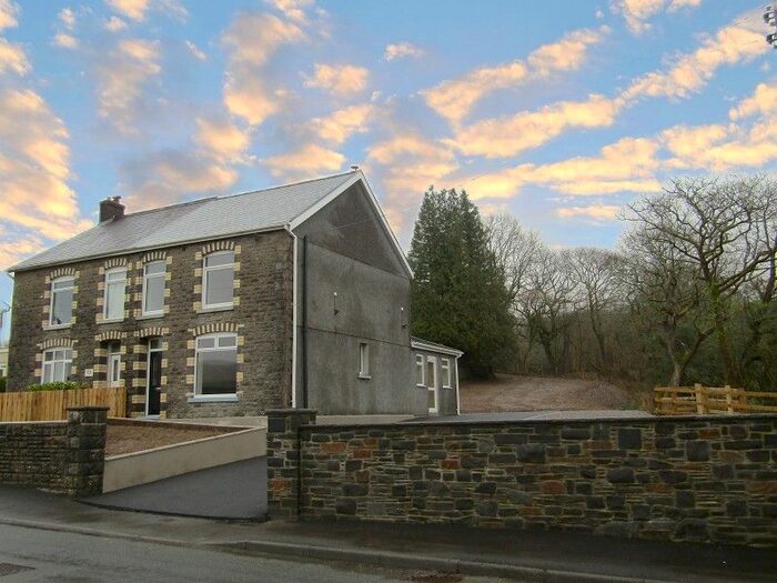 3 Bedroom Semi-Detached House For Sale In Heol Y Gors, Cwmgors, Ammanford, Carmarthenshire., SA18