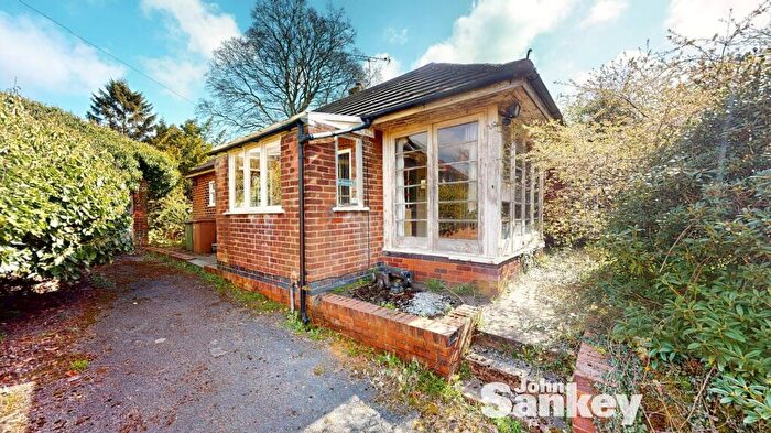 3 Bedroom Detached Bungalow For Sale In High Oakham Hill, Mansfield, NG18