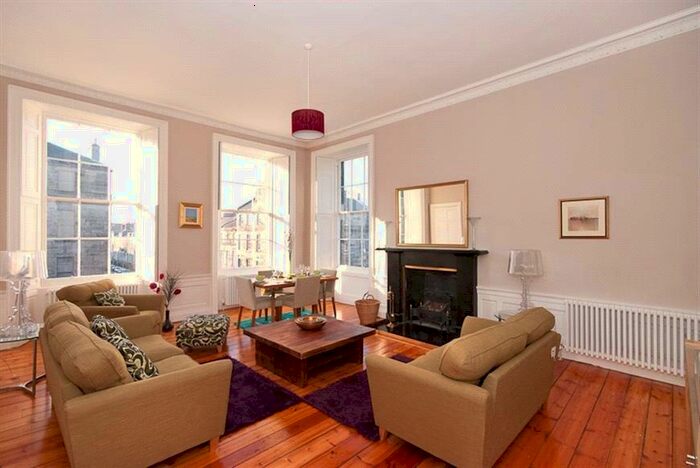 2 Bedroom Property To Rent In Dundas Street, Edinburgh, EH3