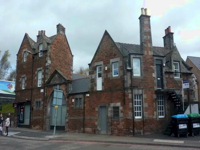 2 Bedroom Flat To Rent In Russell Road, Edinburgh, EH12