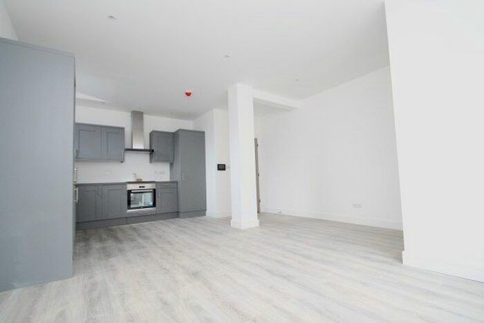 1 Bedroom Flat To Rent In A Upper Elmers End Road, Beckenham, BR3