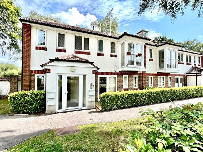 2 Bedroom Apartment To Rent In The Spinney, Waterlooville, PO7