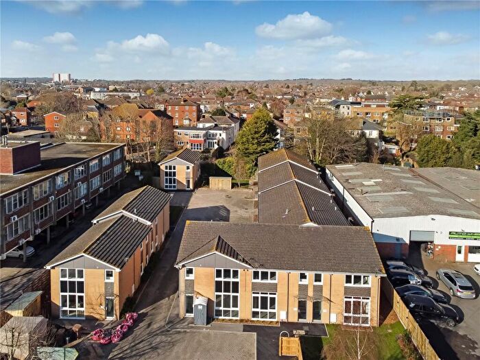 1 Bedroom Apartment To Rent In Millbrook Road East, Southampton, Hampshire, SO15