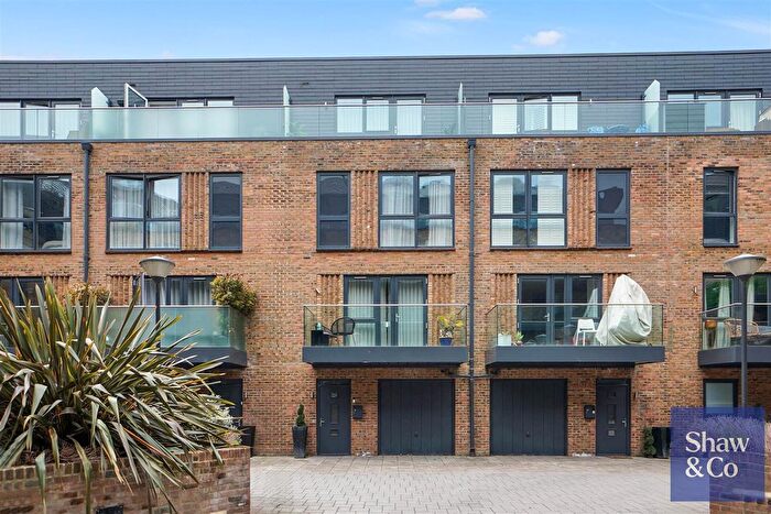 4 Bedroom Town House For Sale In Swan Street, Old Isleworth, TW7