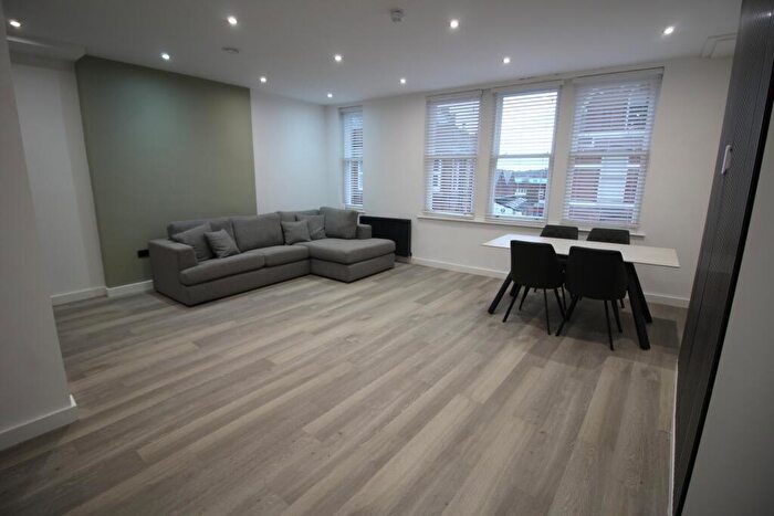 2 Bedroom Duplex To Rent In Silver Street, Bury, BL9