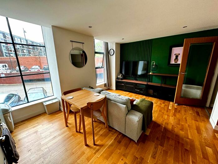 1 Bedroom Flat To Rent In Roberts Wharf, East Street, Leeds, LS9
