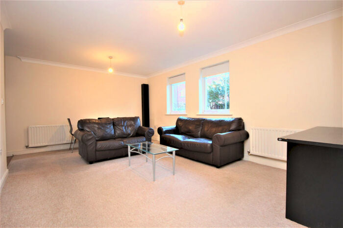 2 Bedroom Flat To Rent In Bankwell Street, Manchester, M15