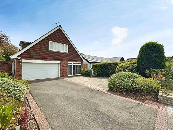 3 Bedroom Detached House For Sale In Linden Lea, Finchfield, Wolverhampton, WV3