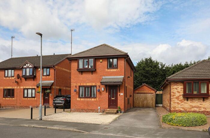 3 Bedroom Detached House For Sale In Wetherby Drive, Swallownest, S26