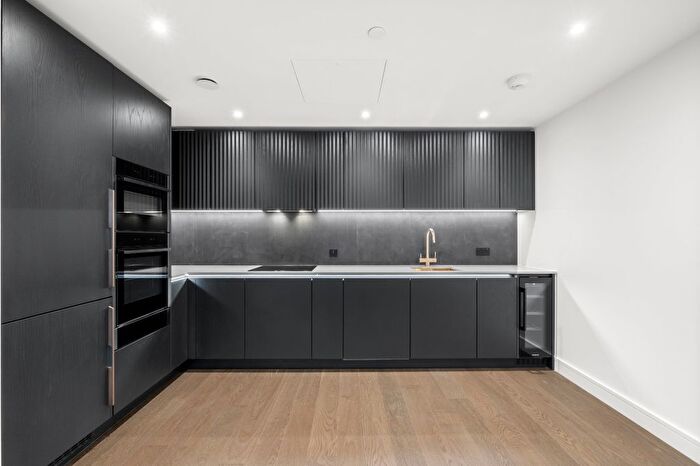 2 Bedroom Flat To Rent In One Linear Place, Nine Elms, SW11