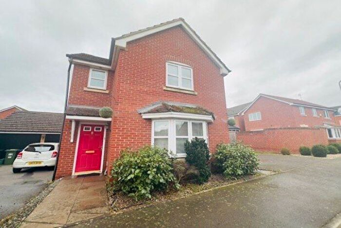 3 Bedroom Detached House To Rent In Claypitts Boulevard, Warwick, CV34