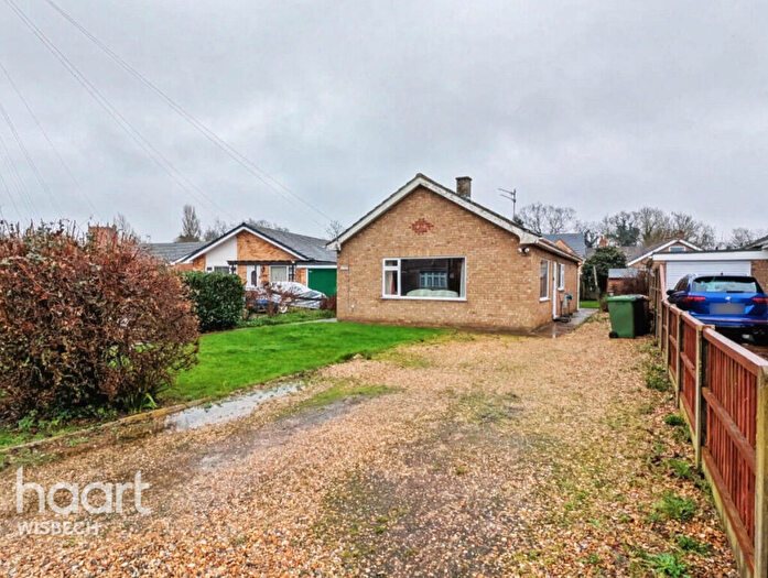 3 Bedroom Detached Bungalow For Sale In Wisbech Road, Walpole St Andrew, PE14