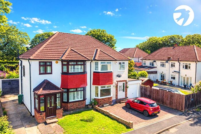 3 Bedroom Semi-Detached House For Sale In Heathwood Gardens, Swanley, Kent, BR8