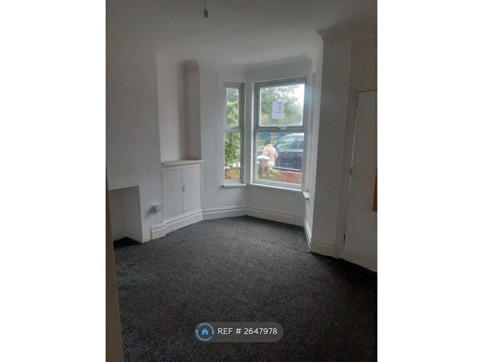2 Bedroom Terraced House To Rent In Gipsy Lane, Leicester, LE4