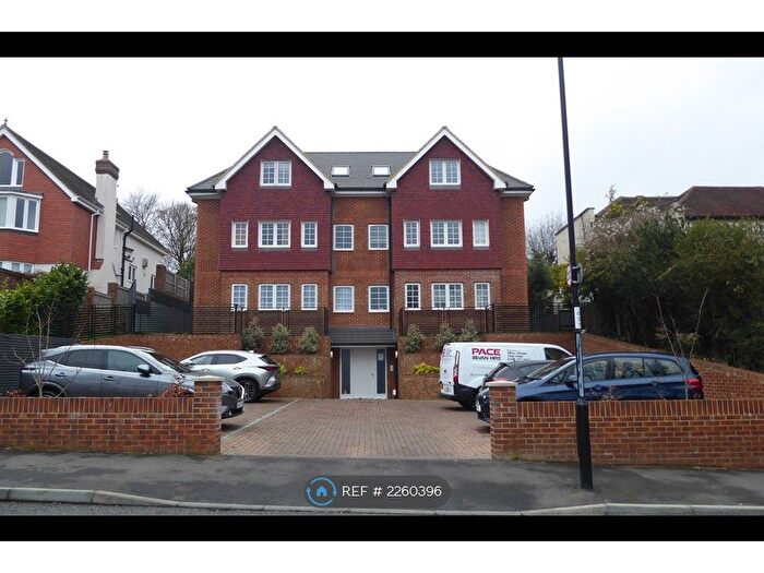 2 Bedroom Flat To Rent In Coombes House, Purley, CR8