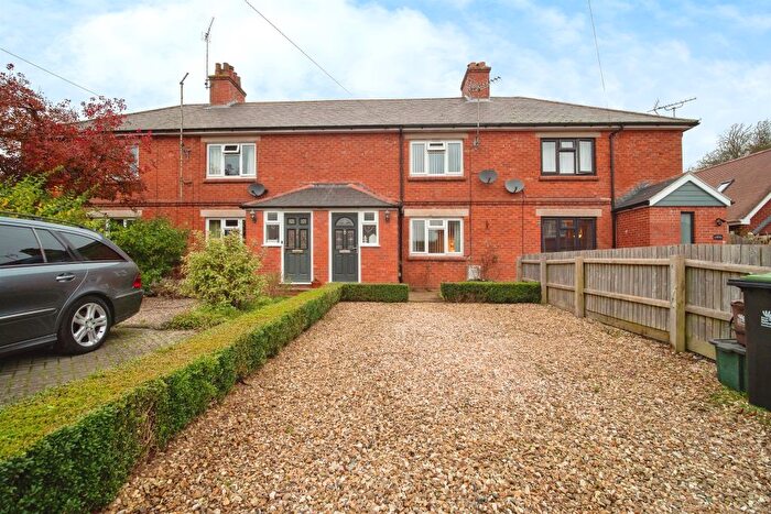 3 Bedroom Terraced House For Sale In Butt Close, Puddletown, Dorchester, DT2