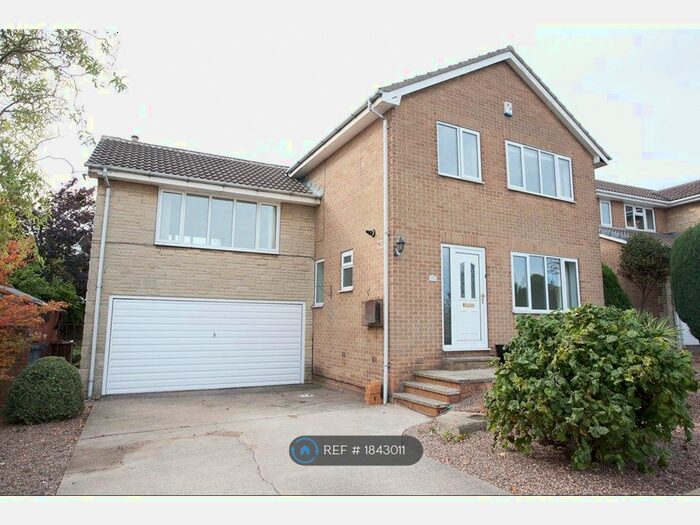 5 Bedroom Detached House To Rent In Crowden Walk, Barnsley, S75
