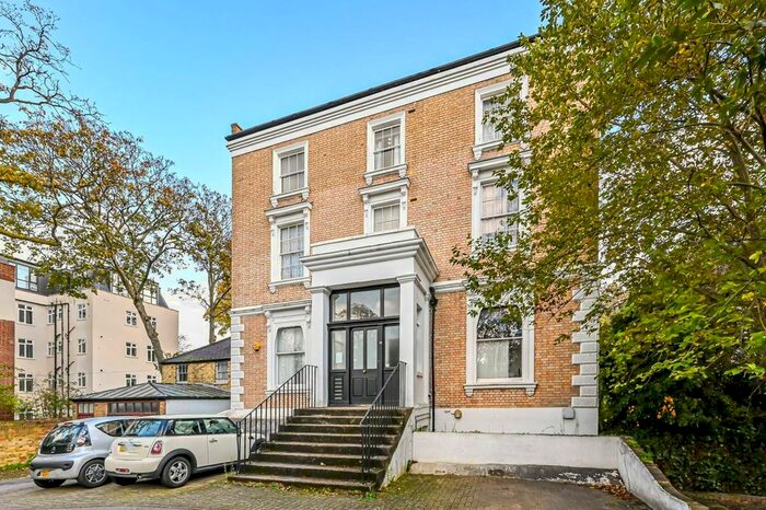 1 Bedroom Flat To Rent In Kings Avenue, Clapham Park, London, SW4