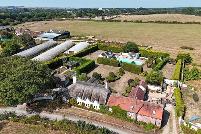 4 Bedroom Detached House To Rent In East Burton, BH20