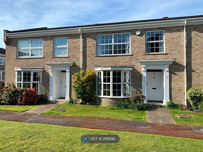 4 Bedroom Terraced House To Rent In Cydonia Court, Highcliffe, Christchurch, BH23