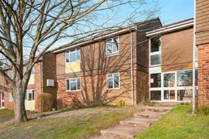 2 Bedroom Apartment To Rent In Pound Road, Kings Worthy, SO23