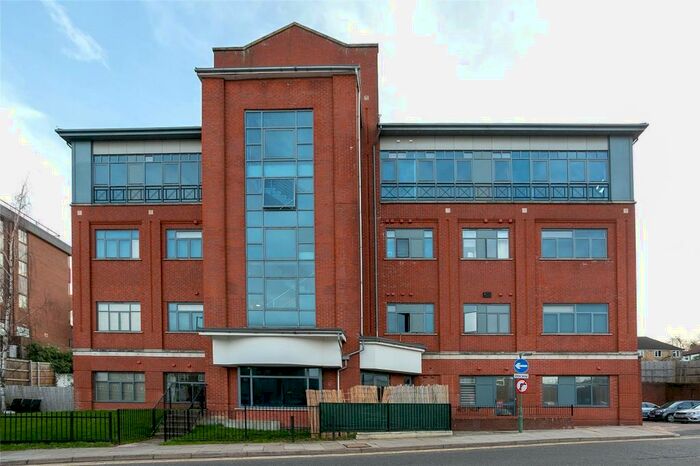 1 Bedroom Apartment To Rent In Wolsey Road, Hemel Hempstead, HP2