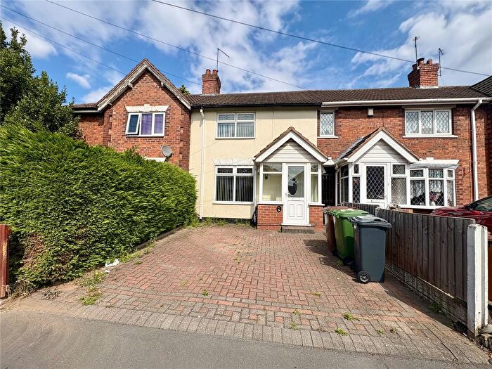 3 Bedroom Terraced House For Sale In Holford Avenue, Walsall, West Midlands, WS2