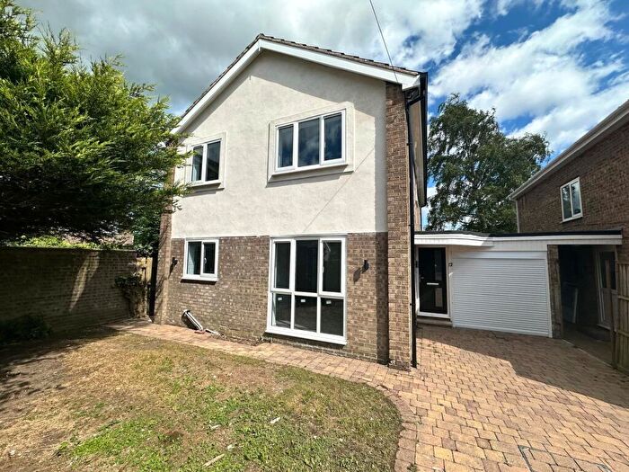 4 Bedroom Detached House To Rent In Southfield, Bramhope, Leeds, West Yorkshire, LS16