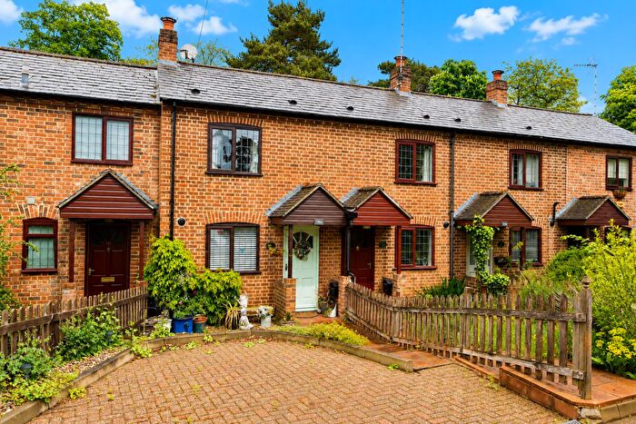 2 Bedroom Cottage For Sale In Plantation Road, Leighton Buzzard, LU7