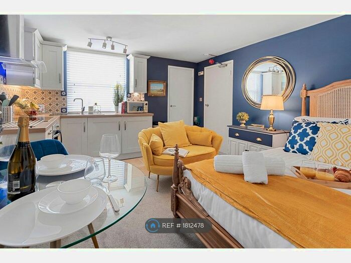 Studio To Rent In Kernou Road, Paignton, TQ4