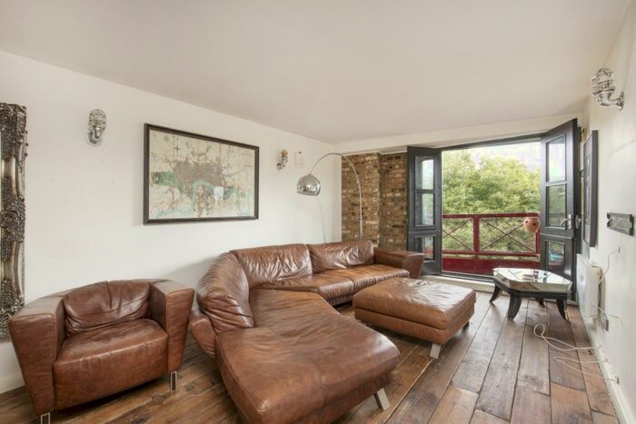 1 Bedroom Flat To Rent In Sanctuary Court, Reardon Path London, E1W