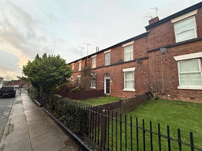 6 Bedroom Terraced House For Sale In Newby Street, Liverpool, L4