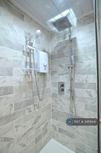 1 Bedroom Flat To Rent In Cross Street, Reading, RG1