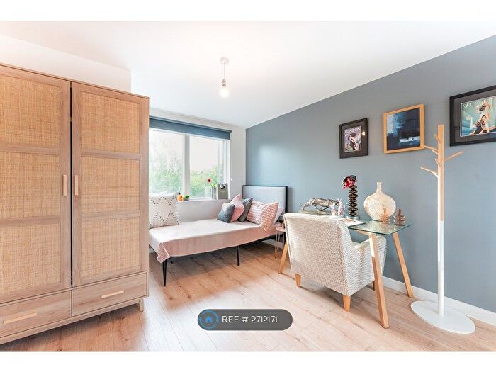 Studio To Rent In Beech Drive, Trumpington, Cambridge, CB2