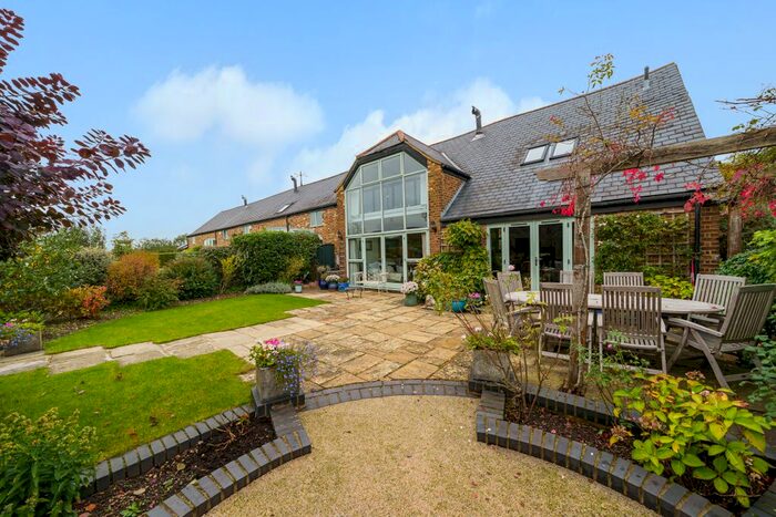 3 Bedroom End Of Terrace House For Sale In Woodcock Hill, Rickmansworth, WD3