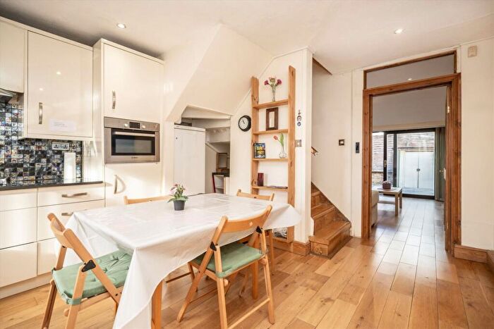 3 Bedroom House For Sale In Mackenzie Road, Islington, N7