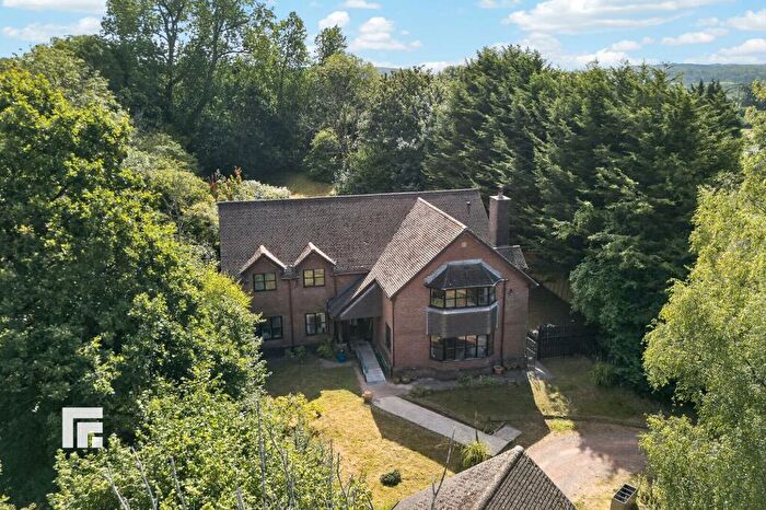 5 Bedroom Detached House For Sale In Llantrisant Road Capel Llanilltern Cardiff, CF5