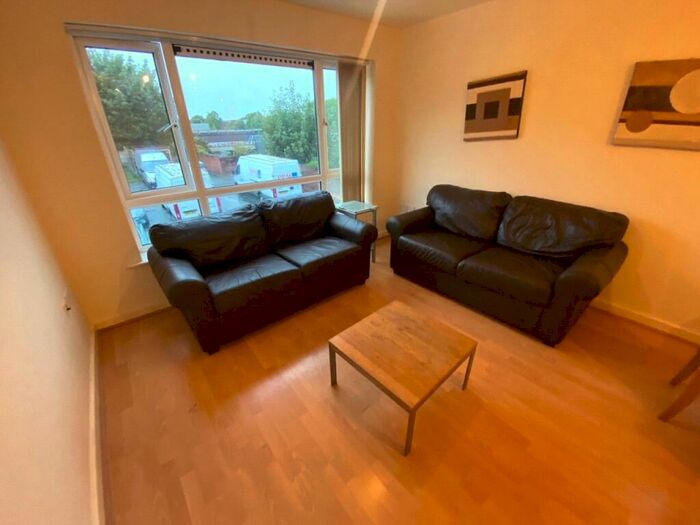 2 Bedroom Apartment To Rent In Sugar Mill Square, Off Foster Street, Eccles New Road, Salford, M5