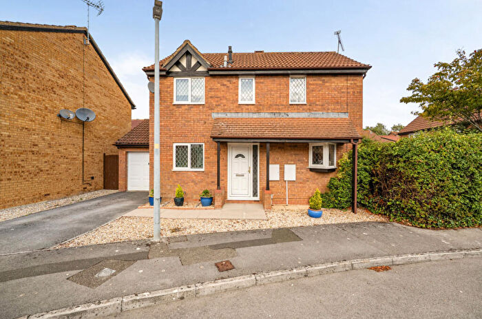 3 Bedroom Detached House For Sale In Godwin Road, Stratton St Margaret, Swindon, SN3
